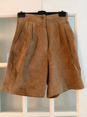 Tan Suede 90’s vintage shorts
